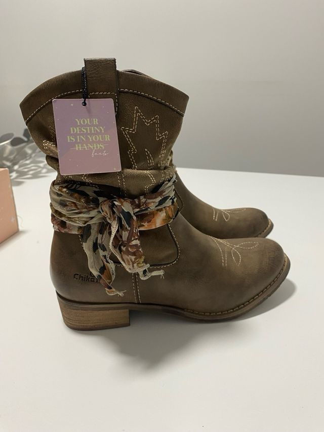 Botas Chika10 Lisy 02 Niña Talla 35