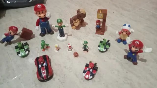Figuras y Karts Mario Bros