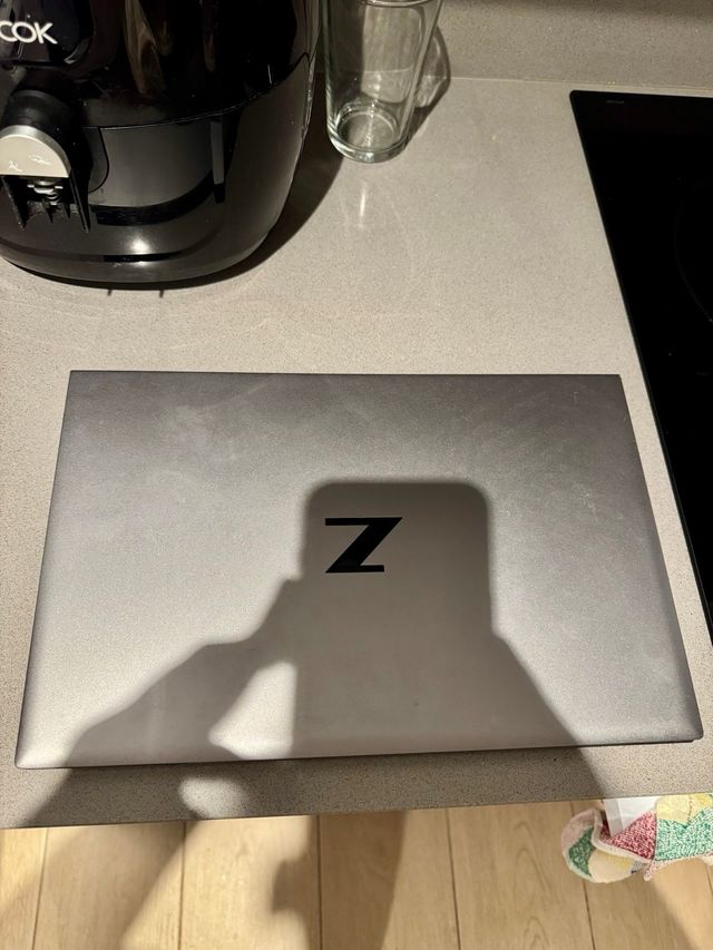 HP ZBook Firefly 15 G8 – i7 11ª Gen / 48GB RAM 