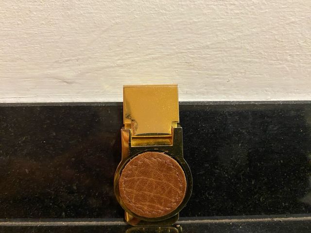 Clip para billetes o pinza billetera