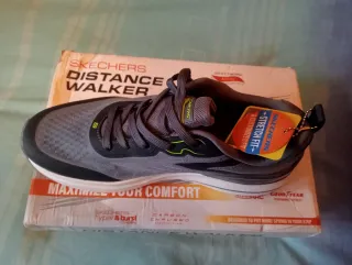 Zapatillas Skechers Distance Walker Nuevas