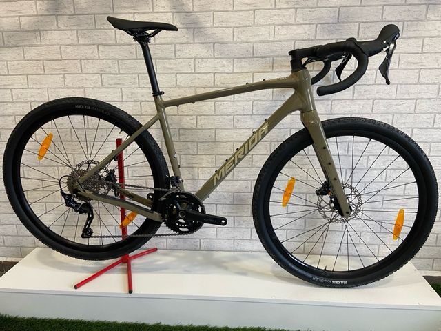 MERIDA SILEX 400 2026