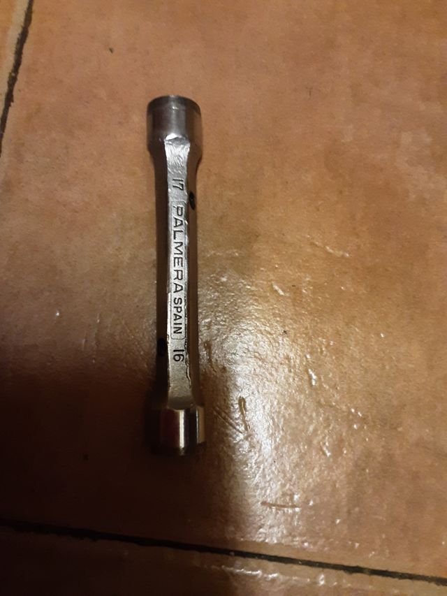 Juego de llaves de tubo