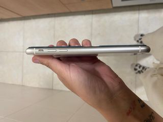 iPhone 11 Plata - Impecable