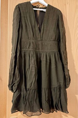 Vestido verde con volantes