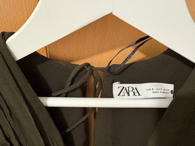 Vestido verde con volantes