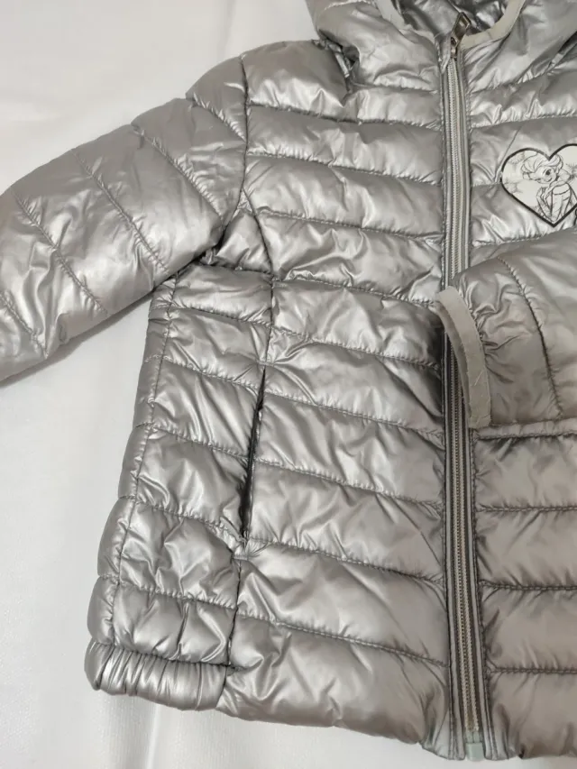 Chaqueta plateada niña con capucha