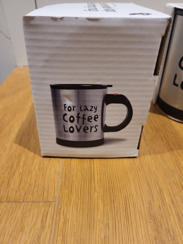 Taza auto-revolvedora para amantes del café