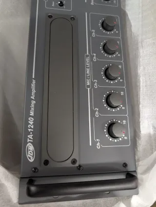 Amplificador JDM TA-1240 240W.