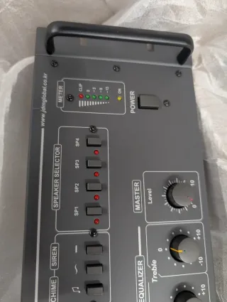 Amplificador JDM TA-1240 240W.