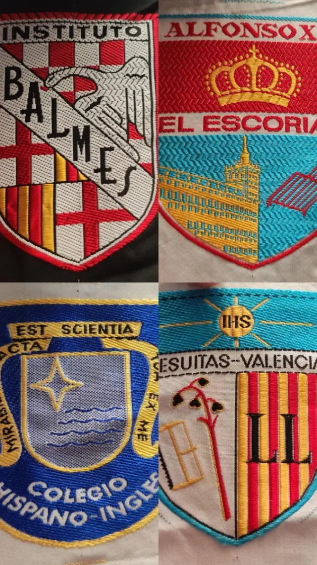 Pezza scolastica ricamata