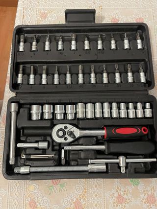 Caja de herramientas 46 piezas