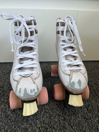 Patines de 4 ruedas blancos