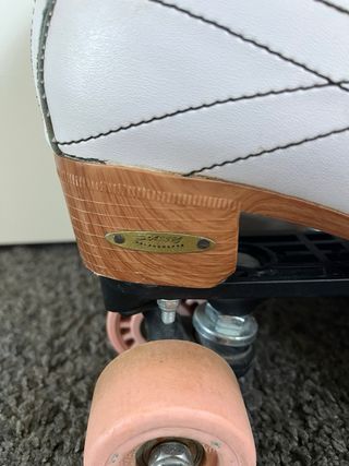 Patines de 4 ruedas blancos