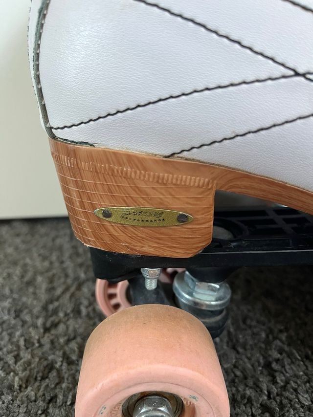 Patines de 4 ruedas blancos