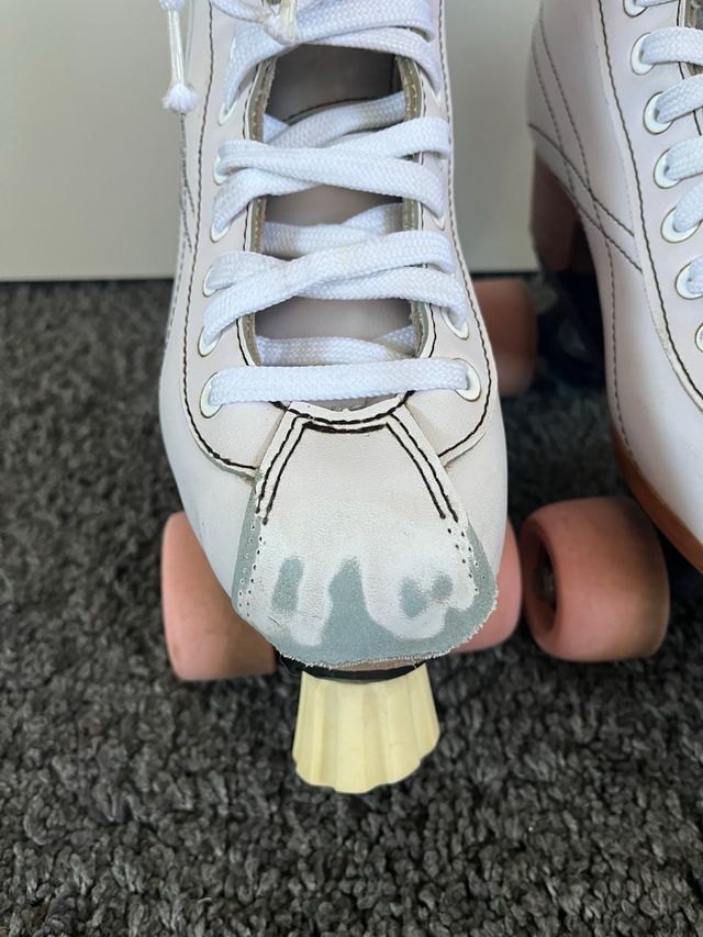 Patines de 4 ruedas blancos