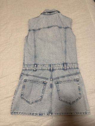 Vestido vaquero corto sin mangas