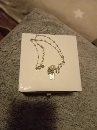 Colgante de plata con perla