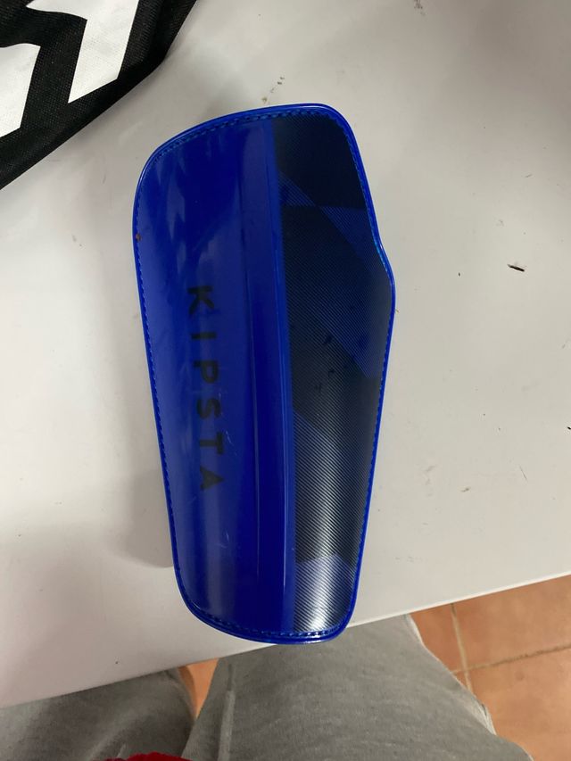 Espinillera Kipsta Azul