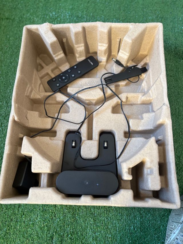 Robot aspirapolvere Vactidy T6 con 2000Pa, tre livelli di potenza, controllo da app e voce, ritorno automatico e serbatoio da 500 ml