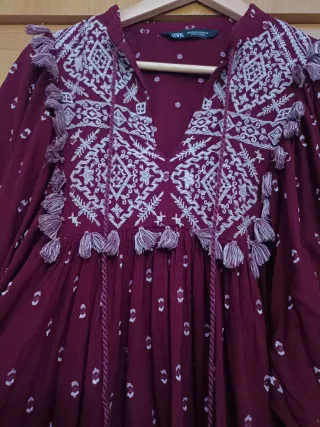 Vestido boho granate bordado