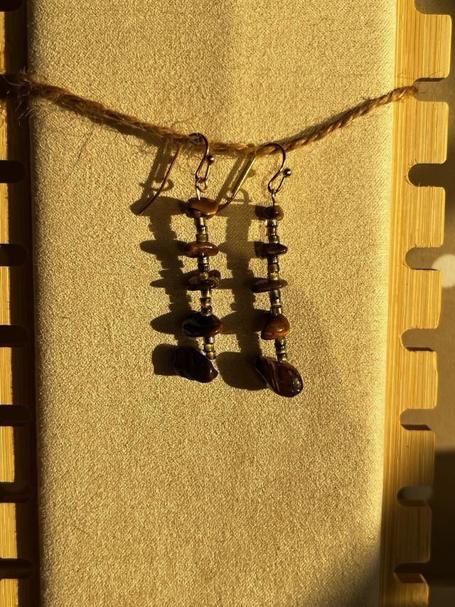 Pendientes artesanales mineral ojo de tigre