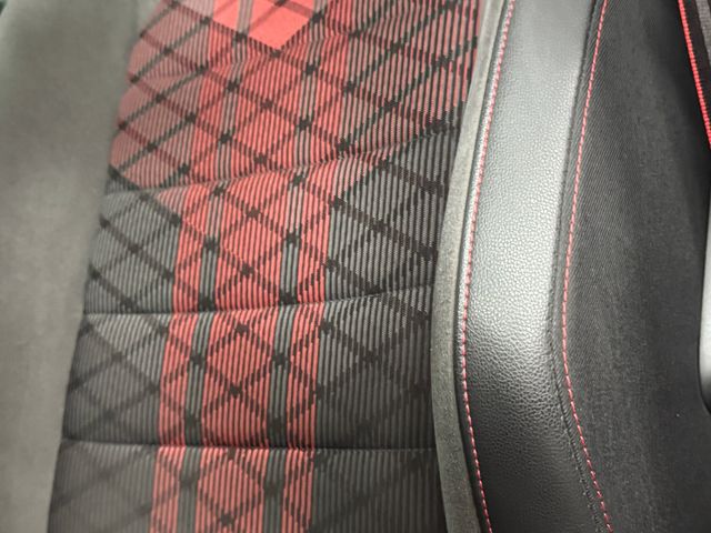 Volkswagen Golf Volkswagen Golf GTI TCR 2.0 TSI 213kW(290CV) DSG