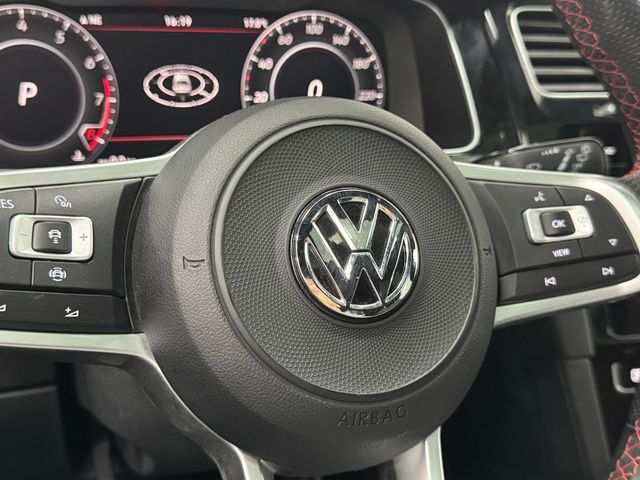 Volkswagen Golf Volkswagen Golf GTI TCR 2.0 TSI 213kW(290CV) DSG