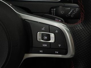 Volkswagen Golf Volkswagen Golf GTI TCR 2.0 TSI 213kW(290CV) DSG