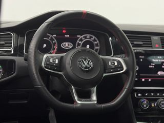 Volkswagen Golf Volkswagen Golf GTI TCR 2.0 TSI 213kW(290CV) DSG