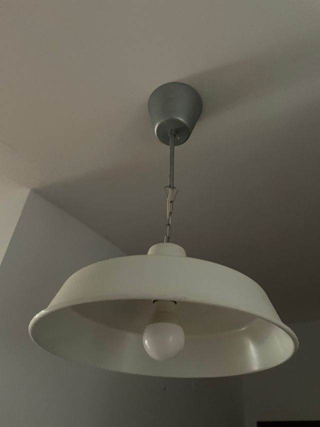 Lámpara de techo colgante metal y plástico