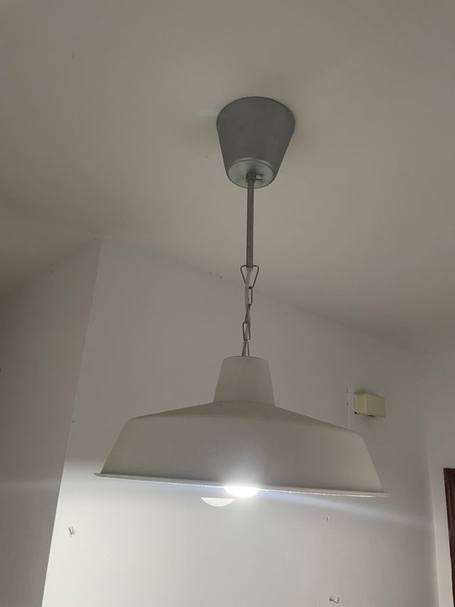 Lámpara de techo colgante metal y plástico