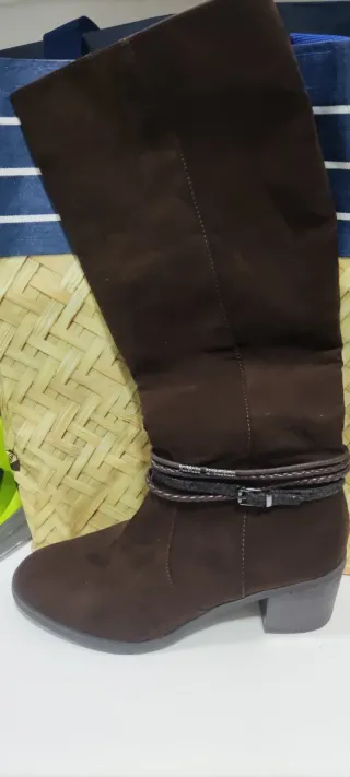 Botas altas marrones