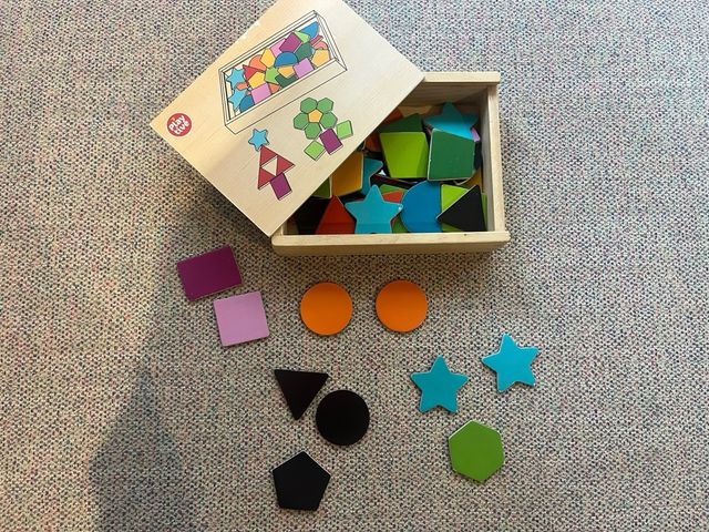 Juego de construcción magnético