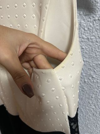 Vestido blanco y negro con encaje