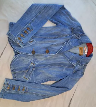 Chaqueta Vaquera Entallada