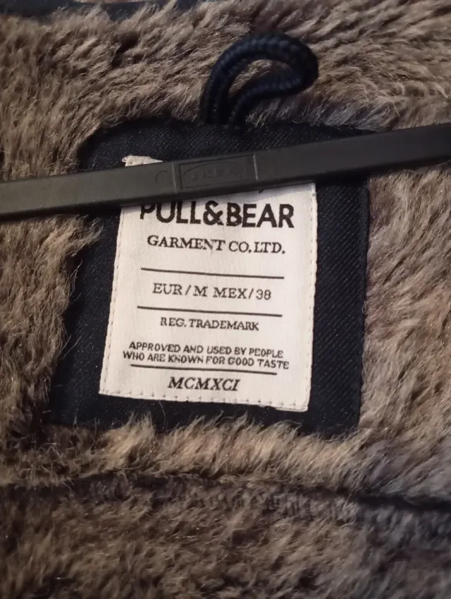 Cazadora Pull&Bear forrada Talla M