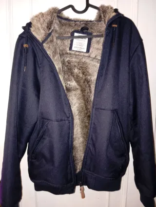 Cazadora Pull&Bear forrada Talla M