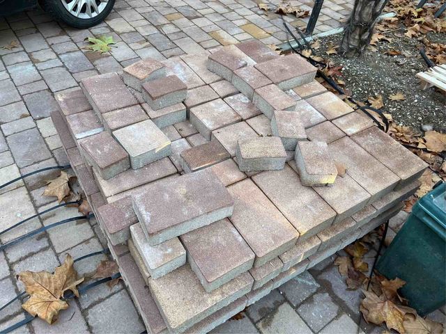 Blocchetti per pavimentazione esterna