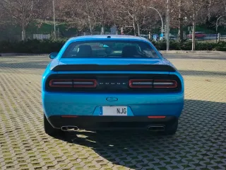 Dodge challenger  2019