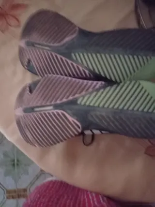 Zapatillas Adidas Negras y Verdes