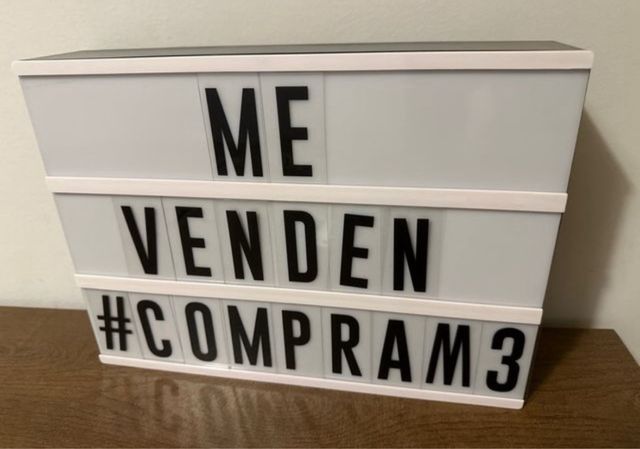 Caja de Luz LED con Letras y Números