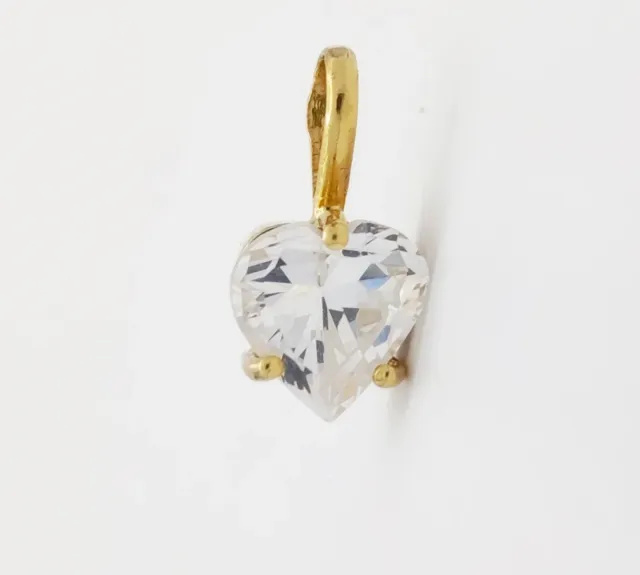 Colgante de Oro 18k con circonita de corazón.