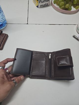 Cartera de piel cuero pequeña