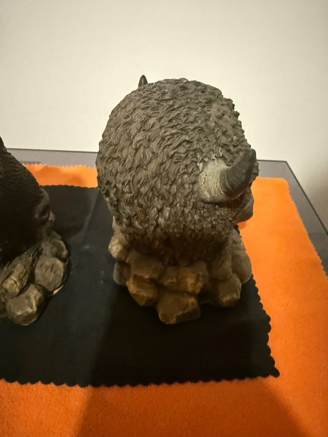 Figuras de búfalos (2 unidades)