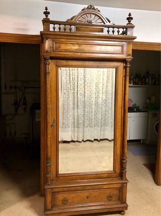 Armario antiguo Luna estilo Alfonsino