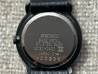 Reloj SEIKO de mujer  Negro y Rojo