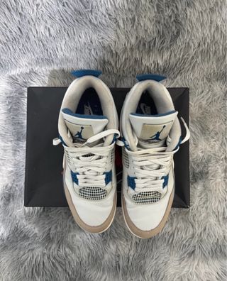 Air Jordan 4 Retro Military Blue