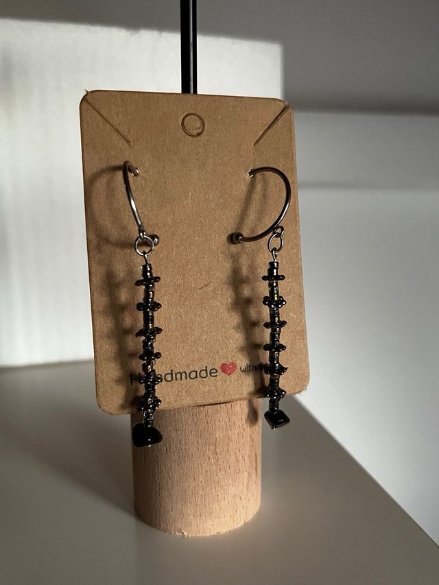 Pendientes artesanos con argolla acero y mineral