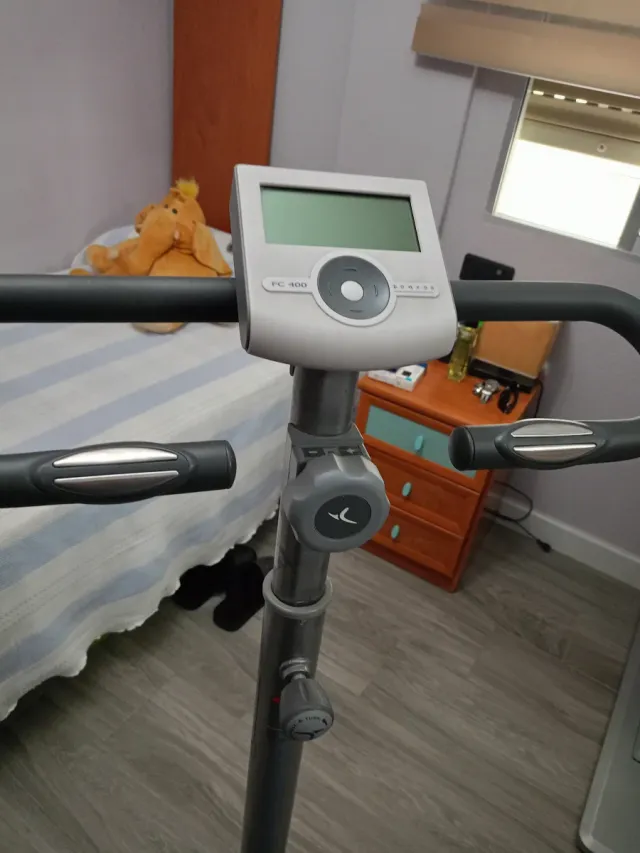 Bicicleta Estática Azul y Gris